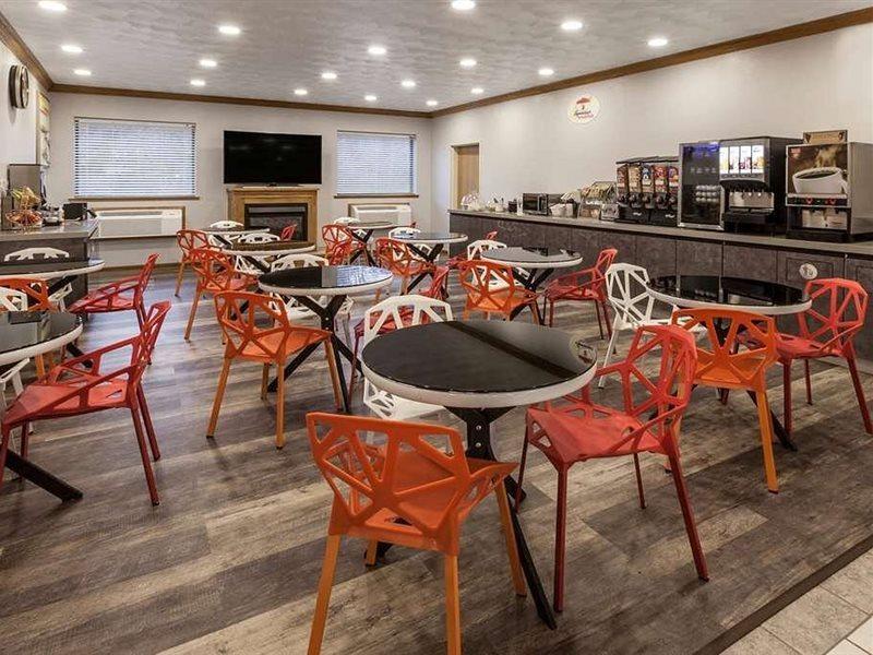 Super 8 By Wyndham Pa Hotel Uniontown