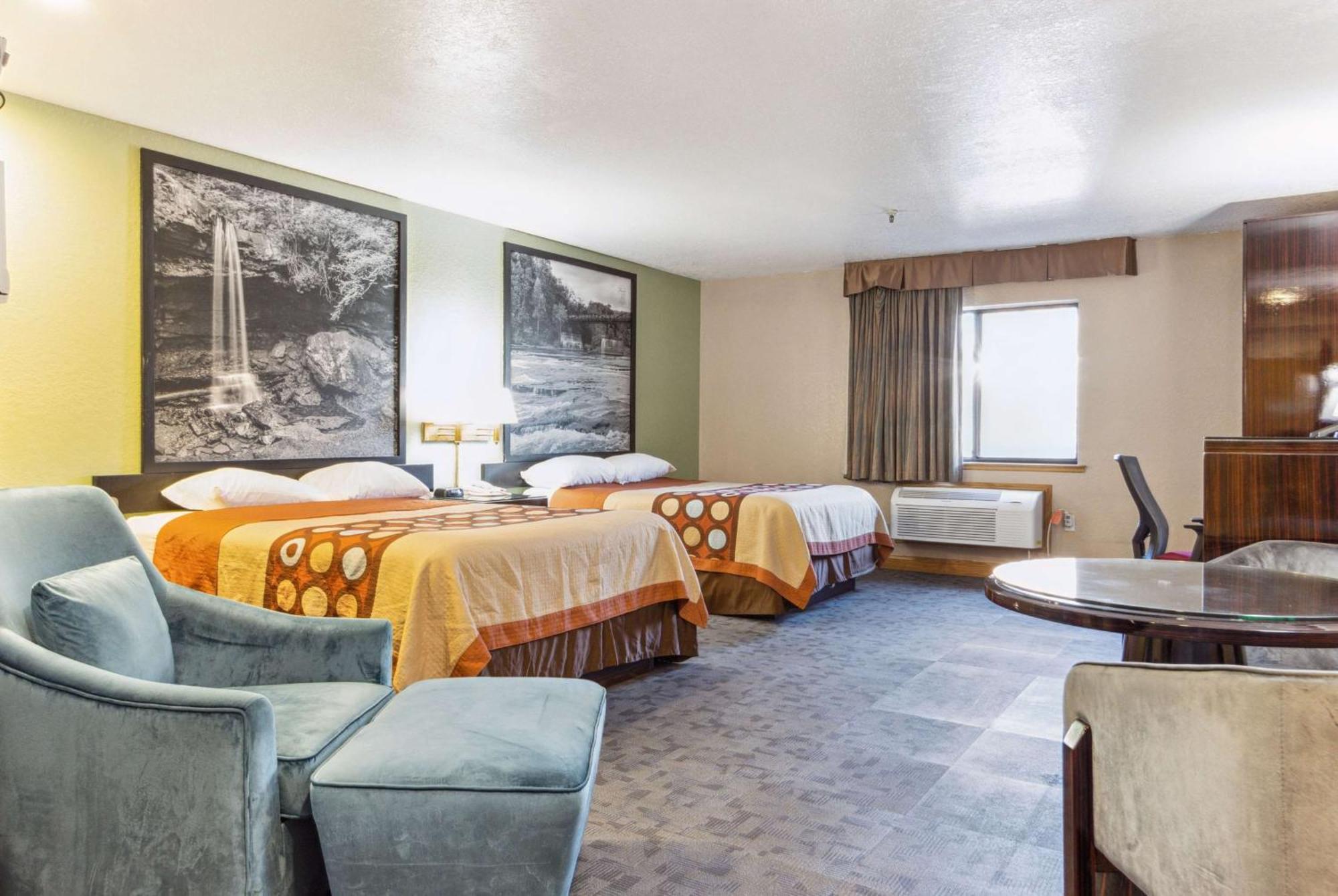 Super 8 By Wyndham Pa Hotel