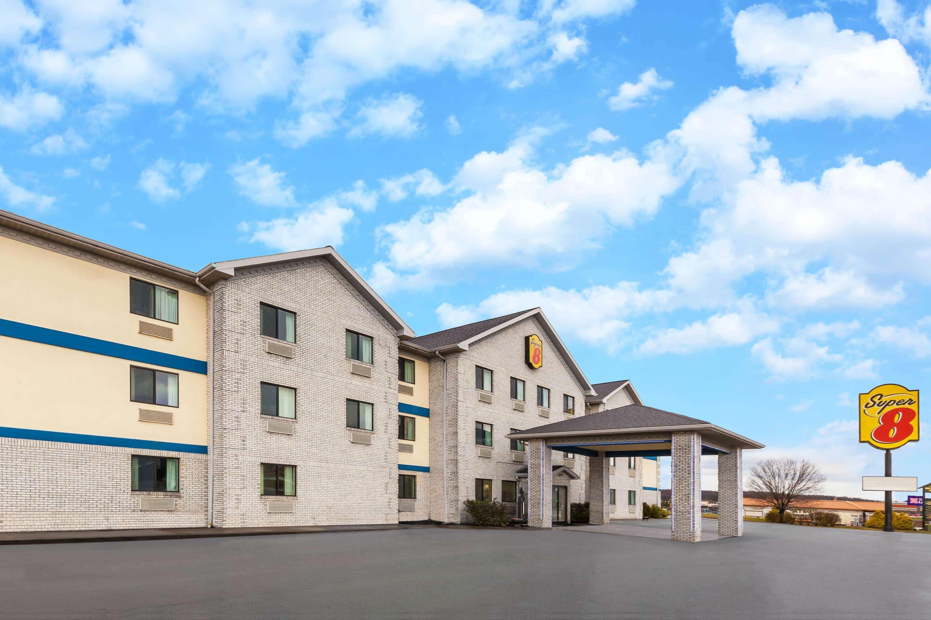 Hotel Super 8 By Wyndham Pa 3*