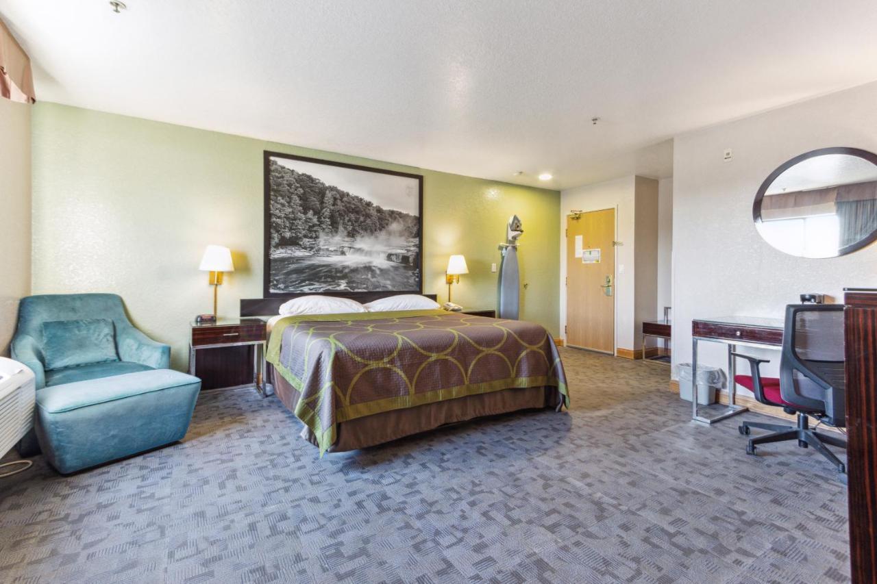 Super 8 By Wyndham Pa